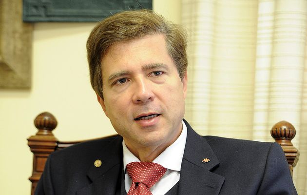 Mr Mario Oriani-Ambrosini, an Italian constitutional lawyer and South African Member of Parliament.
