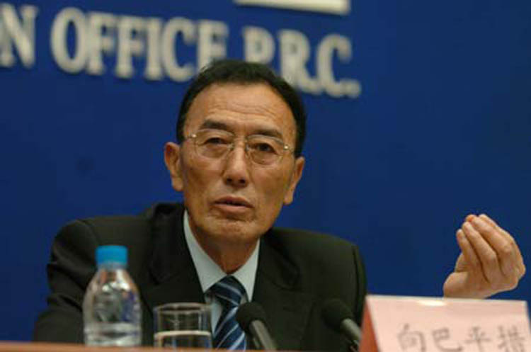 Qiangba Puncog, a vice chairman of the NPC Standing Committee. (Photo courtesy: news.xinhuanet.com)