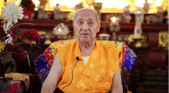 Sakya Dagchen Rinpoche, the Seattle-based head of the Phuntsok Phodrang branch of the Sakya lineage of Tibetan Buddhism. (Photo courtesy: tibet.net)