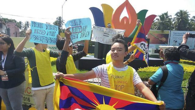 Tibetans protest for freedom from China as Xi arrives in Goa for BRICS meet. (Photo courtesy: Hindustan Times)