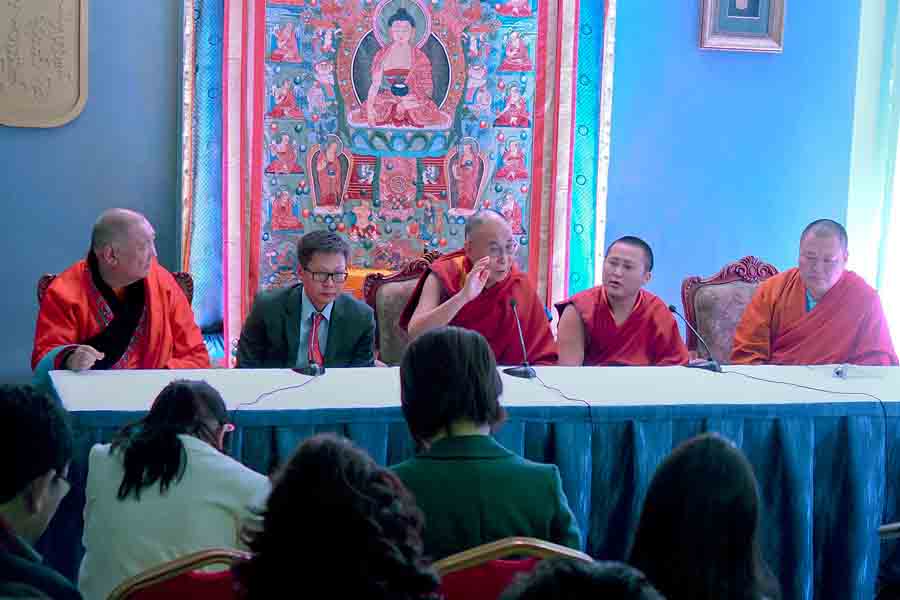 His Holiness the Dalai Lama speaking with members of the press in Ulaanbaatar, Mongolia on November 23, 2016. Photo/Tenzin Taklha/OHHDL