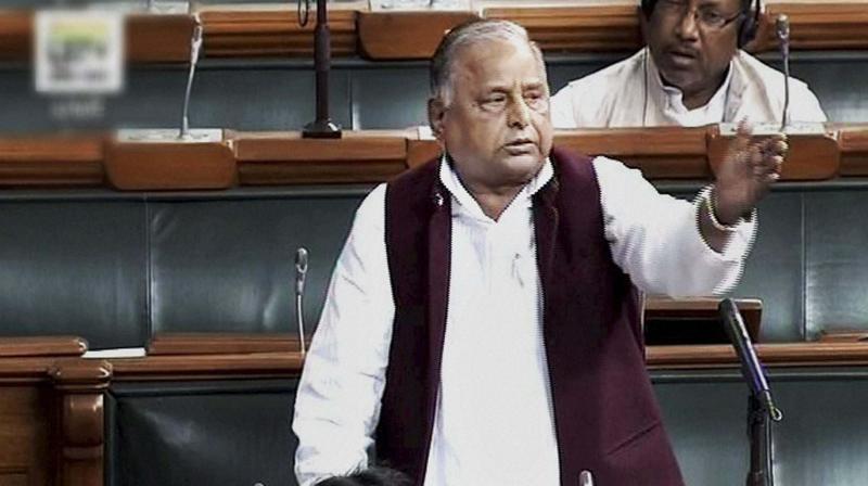 India’s former Defence Minister and Samajwadi Party chief Mulayam Singh Yadav speaks in Lok Sabha in New Delhi on Jul 19 asked New Delhi to reverse its stand on the Tibet issue and support its independence. (Photo courtesy: Lok Sabha TV)