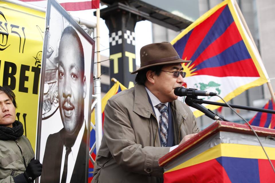 Prof Ming Xia, addressing the Tibetan solidarity rally in New York City on 10 December 2017. (Photo courtesy/ Office of Tibet, Washington DC.)