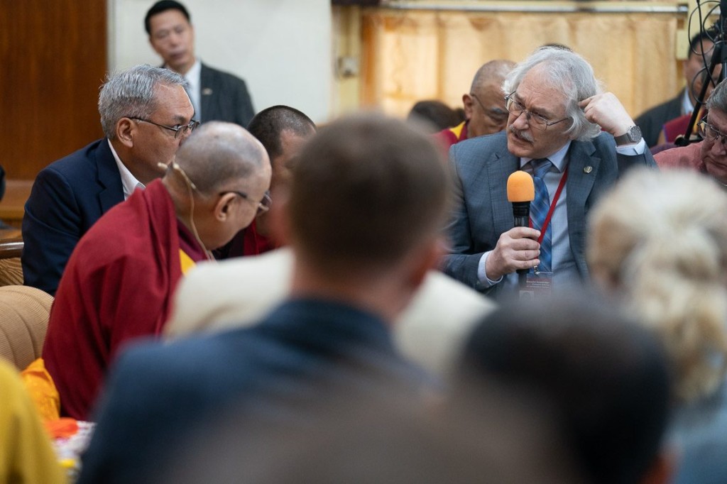 Neurobiologist Prof Pavel Balaban opening the conversation at the Dialogue Between Russian and Buddhist Scholars in Dharamsala, HP, India on May 3, 2018. (Photo courtesy: Tenzin Choejor)