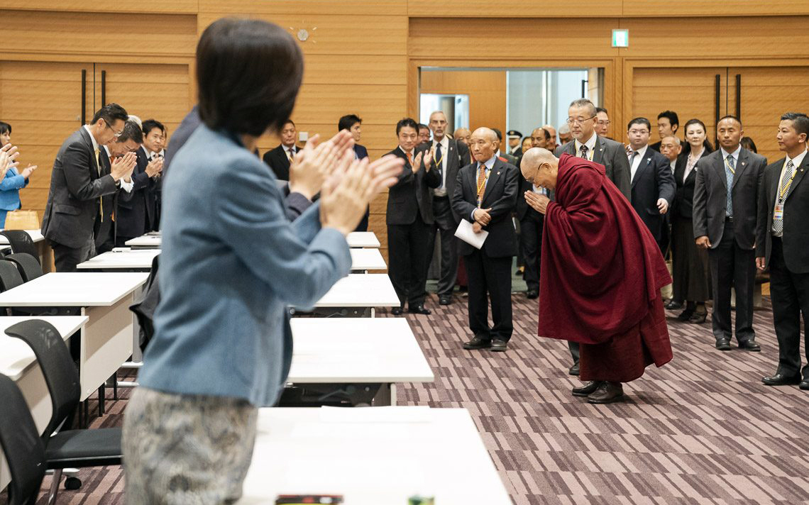 His Holiness the Dalai Lama greeting the members of the All Party Japanese Parliamentary Group for Tibet at the Japanese parliamentary complex in Tokyo, Japan on Novmeber 20, 2018. (Photo courtesy: OHHDL/Tenzin Choejoe)
