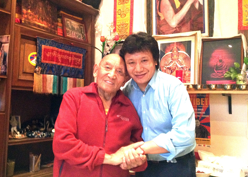 Kushab Palden Gyatso with his nephew Puntsok Tsering Duechung. (Photo courtesy: Puntsok Tsering Duechung)