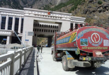 China halts Tibet-Nepal border trade, citing its lunar New Year holiday