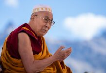 Dalai Lama meets with the Muslim community of Padum Town, Ladakh