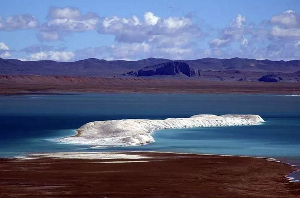 China launches new joint venture to exploit Qinghai’s rich salt lake resources