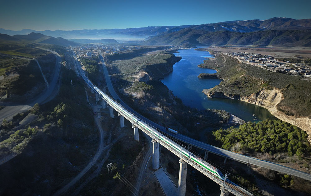 China opens for traffic crucial Lijiang-Shangri-la section of strategic Yunnan-Tibet railway