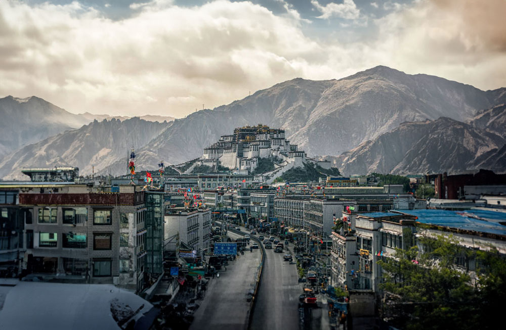Over 100 residential compounds in Lhasa alone stated to be multi-ethnic