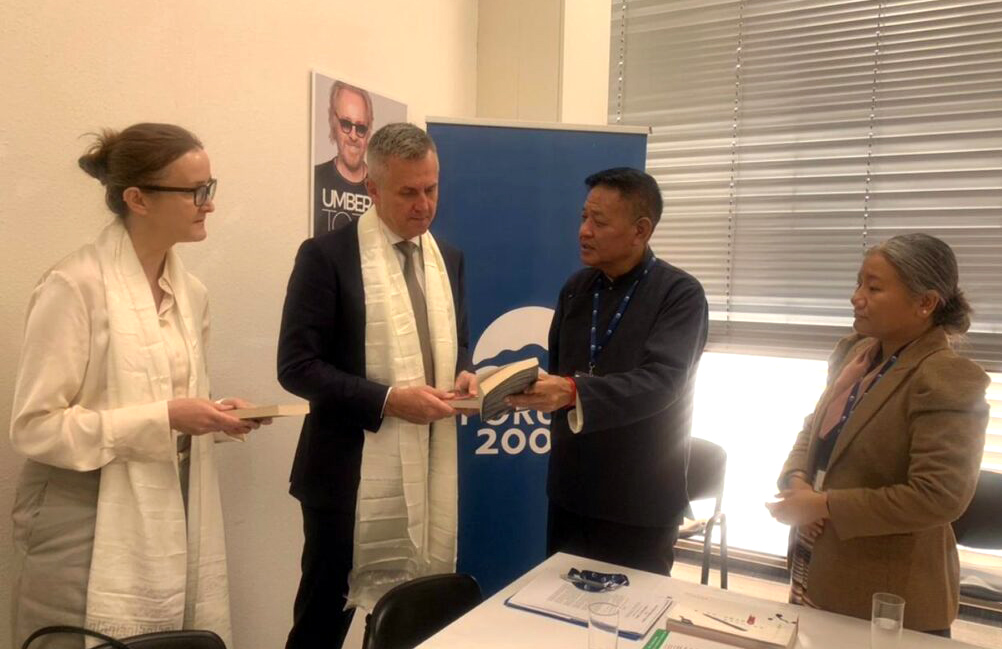 Tibetan Sikyong seeks a Czech Resolve Tibet Act in meeting with the President’s top aide