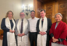 Tibetan Sikyong meets with Czech leaders, Tibet supporters