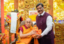 Karnataka minister calls on Dalai Lama at Tashi Lhunpo Monastery