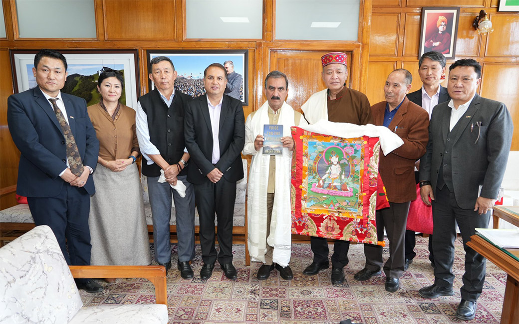 Tibetan Sikyong calls on HP Chief Minister with Dalai Lama birthday invite