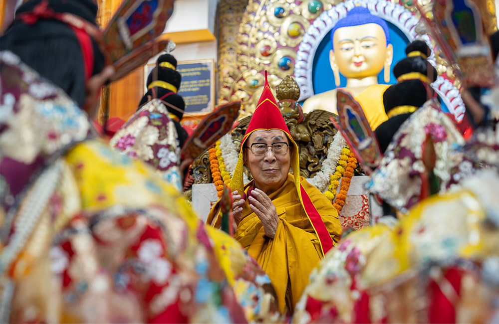 Dalai Lama hopes to keep China waiting another up to 40 years on his reincarnation