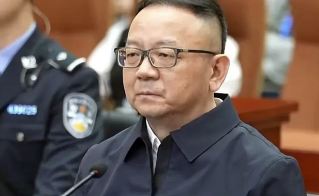 Former Tibet vice chairman gets suspended death sentence for corruption