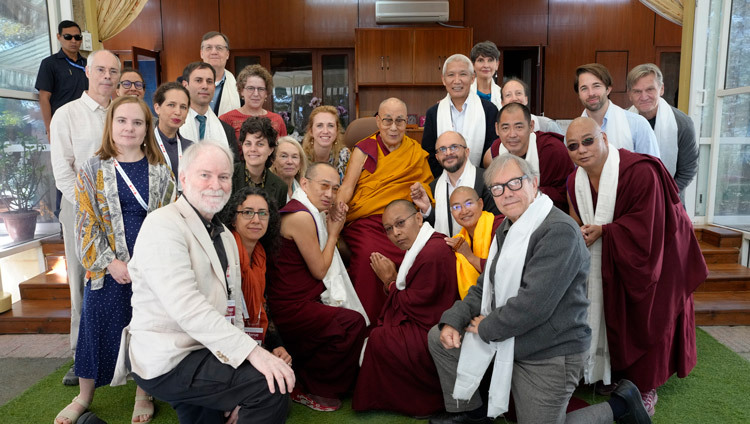 Dalai Lama‘s annual mind & life dialogue focuses on Artificial Intelligence