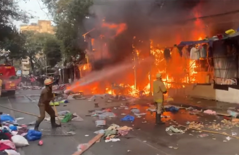 Fire destroys 11 shops in Tibetan winter sweater-sellers’ market in Kolkata