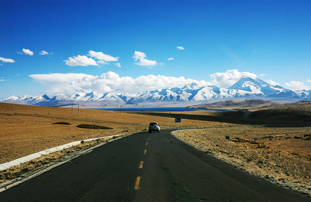 China to build, upgrade Xinjiang, Tibet highways for greater power projection