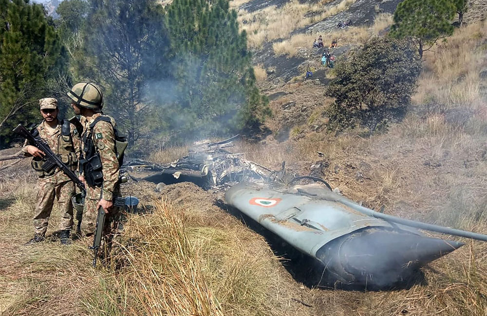 China confirms helping Pakistan down Indian aircraft last year