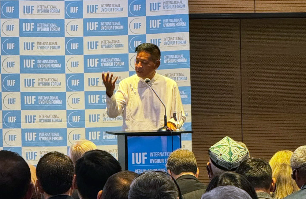 Tibetan Sikyong briefs German parliament’s top rights official, urges joint effort on China front at Uyghurs meet