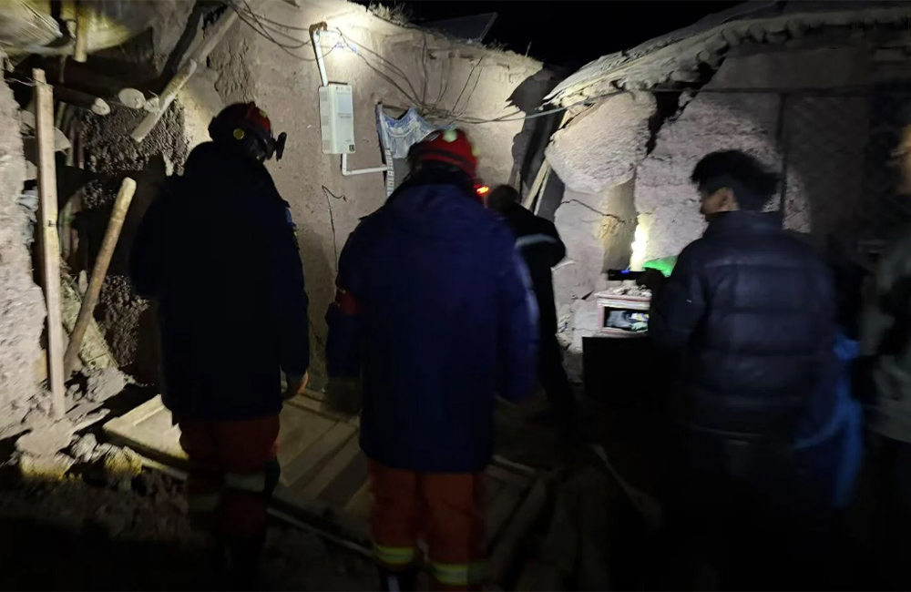 Exile Tibetan leader urges free access, open information on Nagchu earthquake disaster